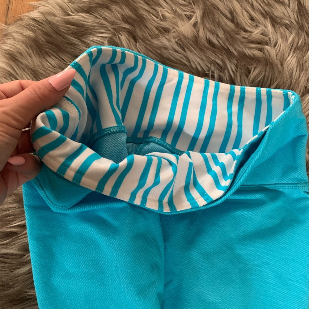 Size 4 lululemon capris!
